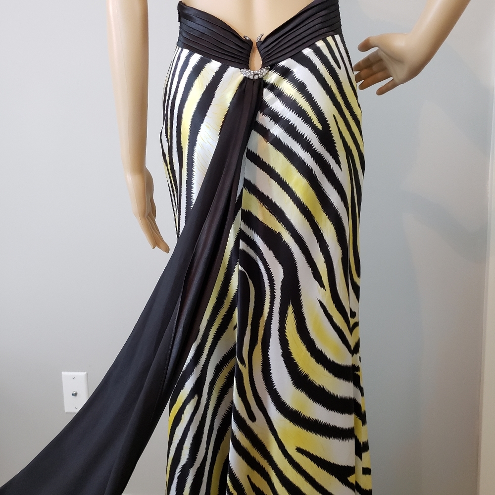 Cache Print Halter Prom Dress - Picture 6 of 8